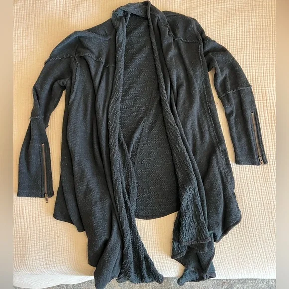 Free People Black Sweater - Picture 5 of 6